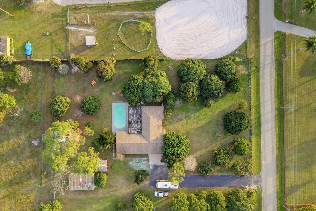 Ananda Farmhouse And Retreat. 沃思湖 外观 照片